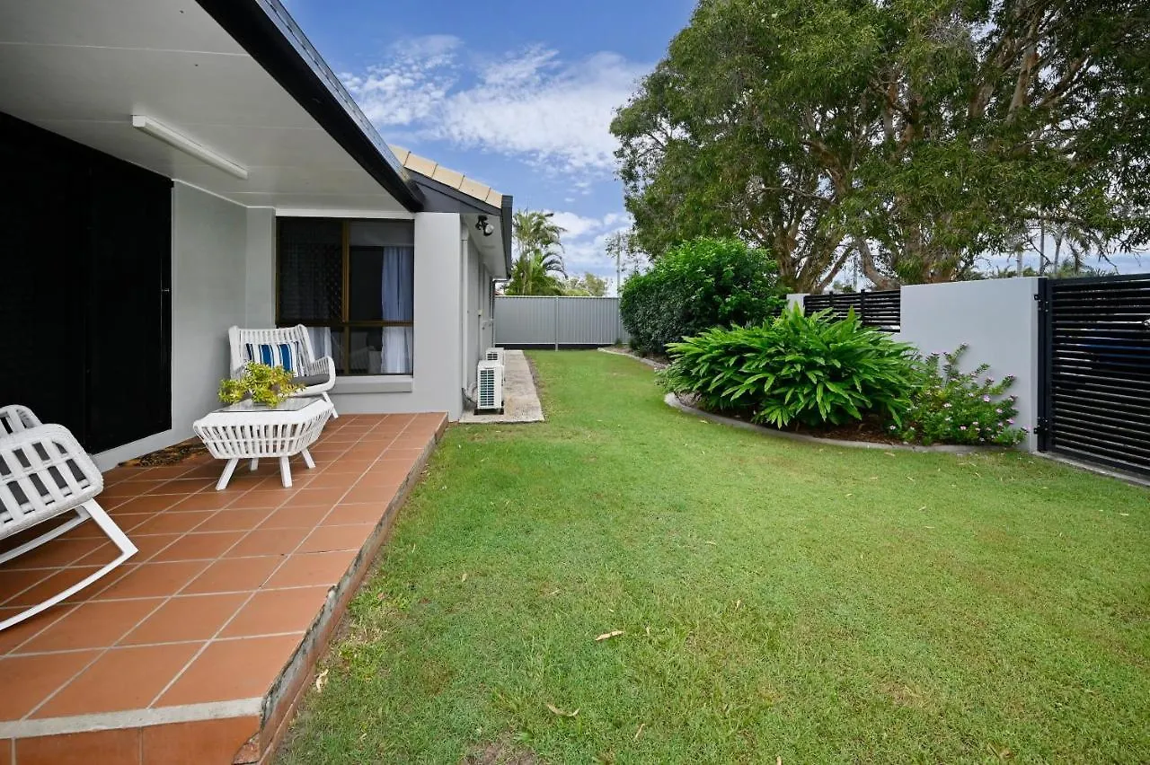Lovely Beach House -Amazing Location, Pets - Zb9 Buddina 0*,  Austrália